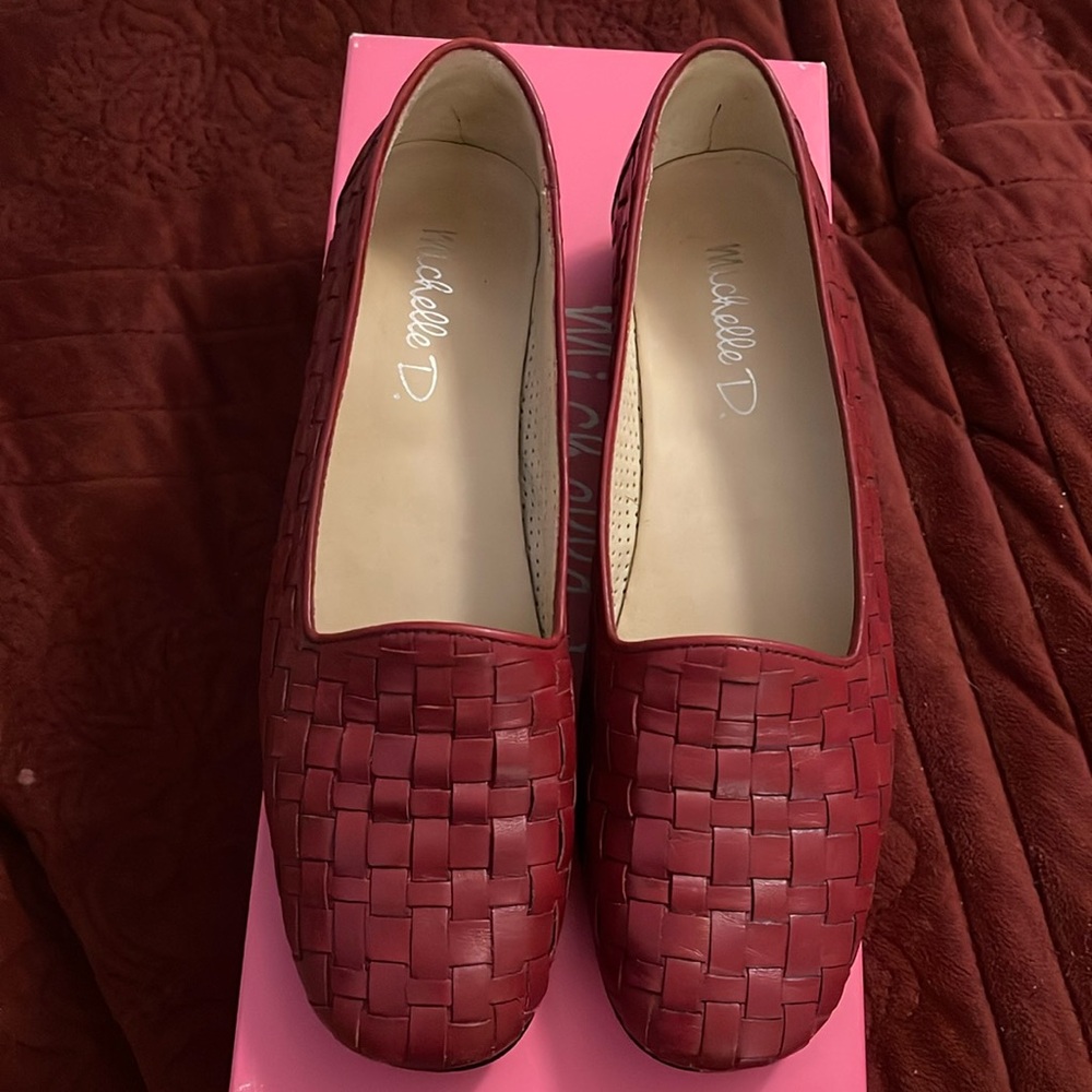 Leather Women’s Sz 6M Red Burgundy Loafers Brazil Made Woven Pattern Wedding